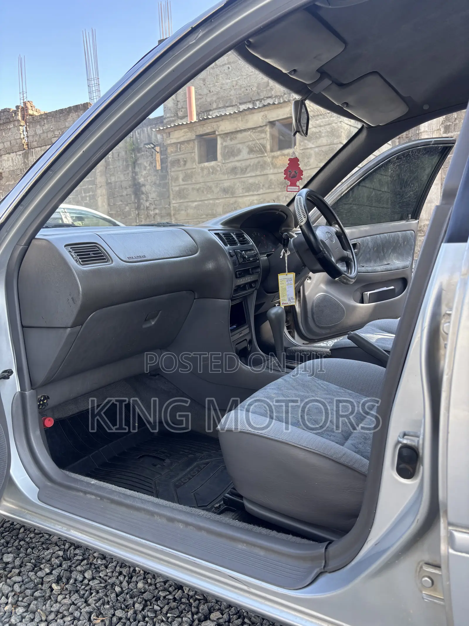 Toyota Corolla 2000 Silver