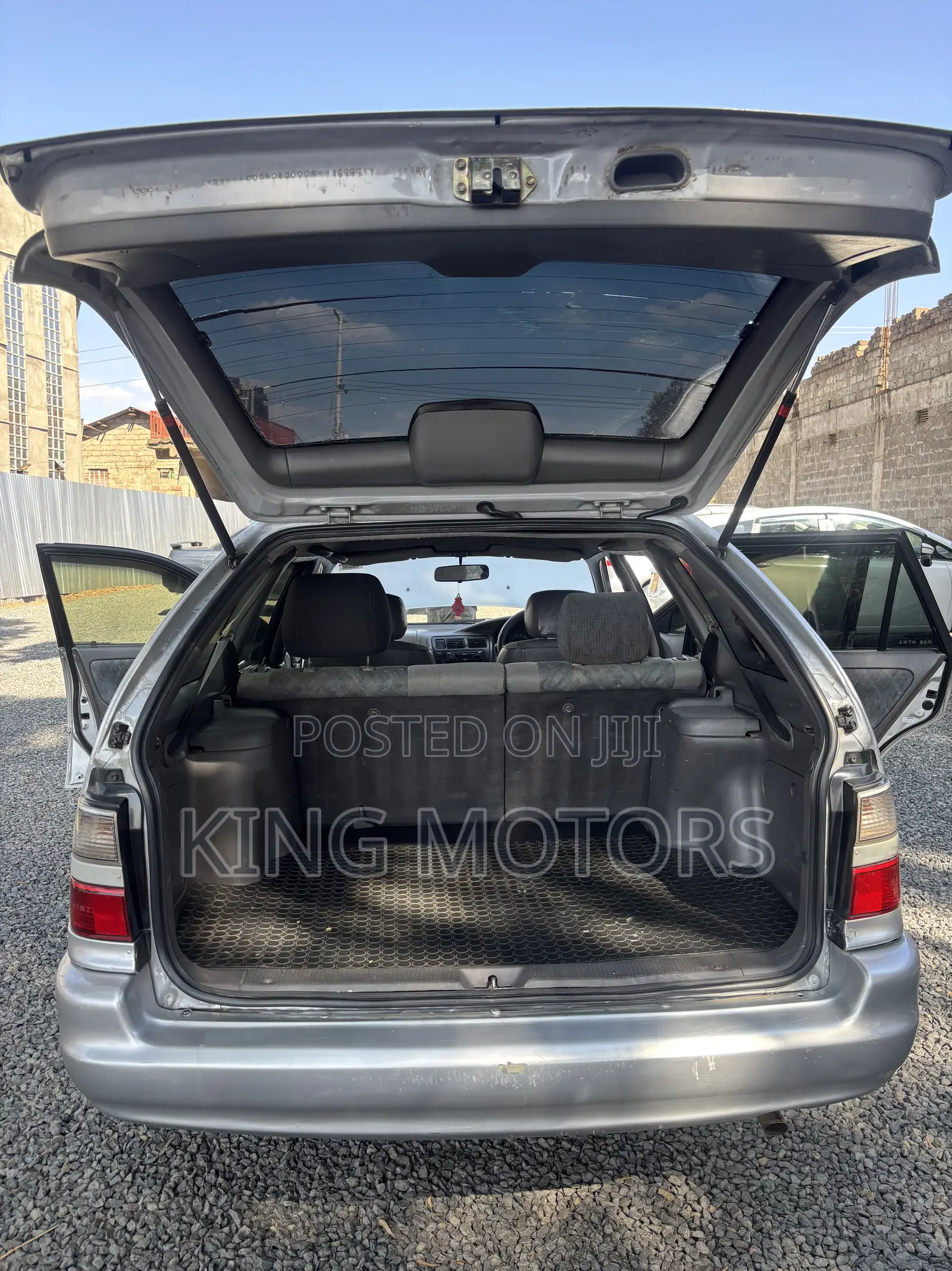 Toyota Corolla 2000 Silver