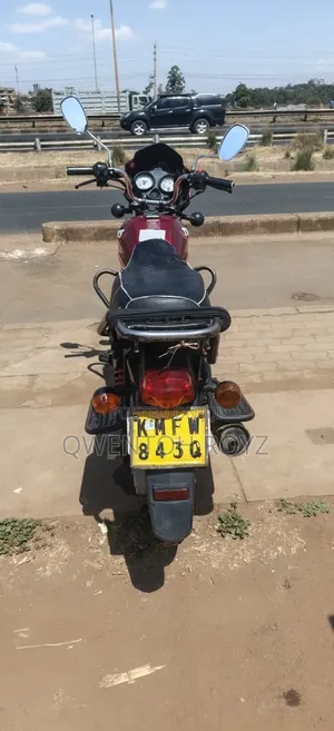 TVS HLX Plus ES 2024 Red