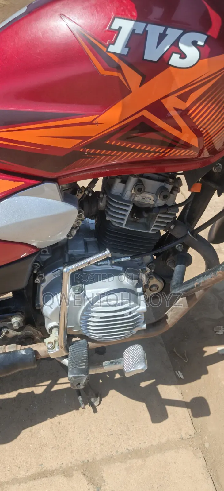 TVS HLX Plus ES 2024 Red