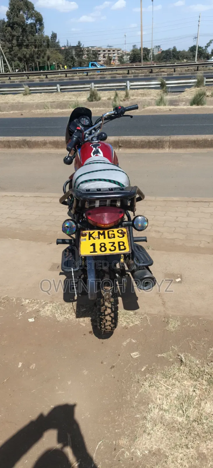Bajaj Boxer 125 2025 Red
