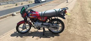 Bajaj Boxer 125 2025 Red