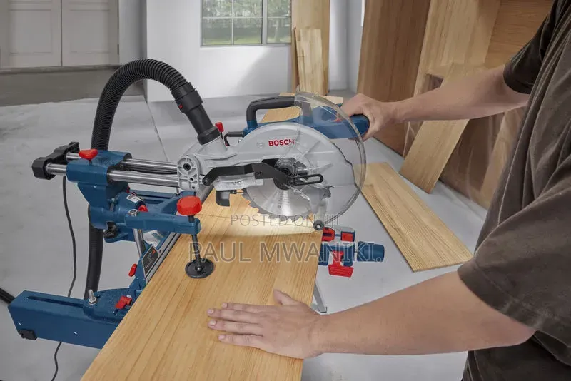 Professional Gcm305-216s
Mitre Saw