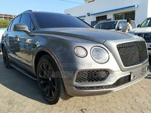 Bentley Bentayga 2017 Silver