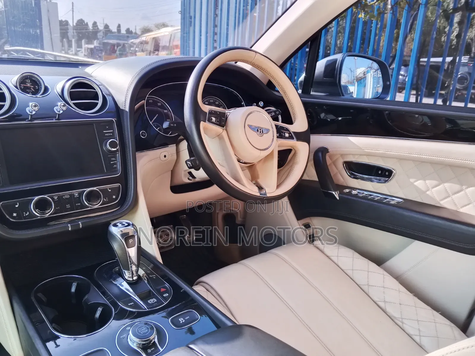 Bentley Bentayga 2017 Silver