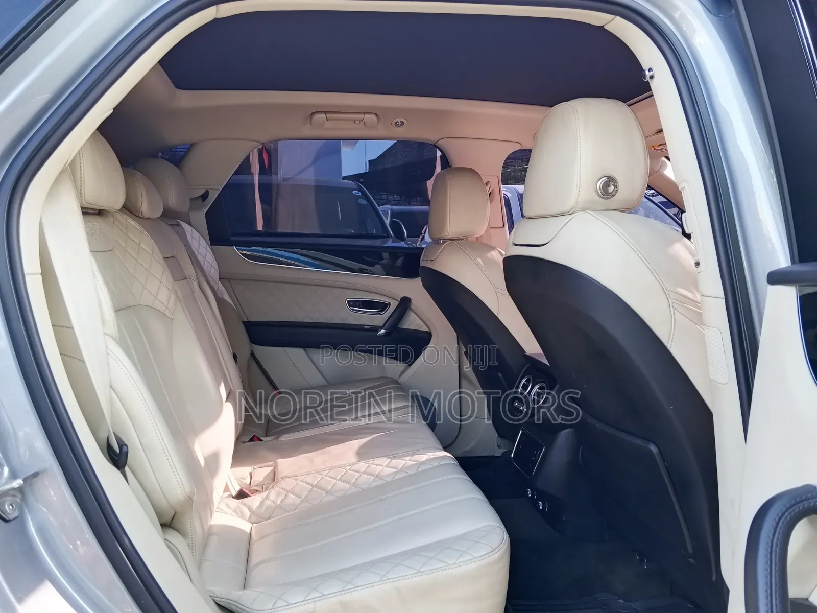 Bentley Bentayga 2017 Silver