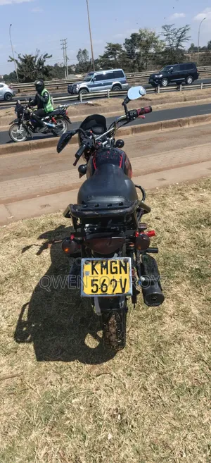 Bajaj Boxer 2025 Red
