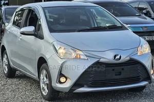 Toyota Vitz 2019 Silver