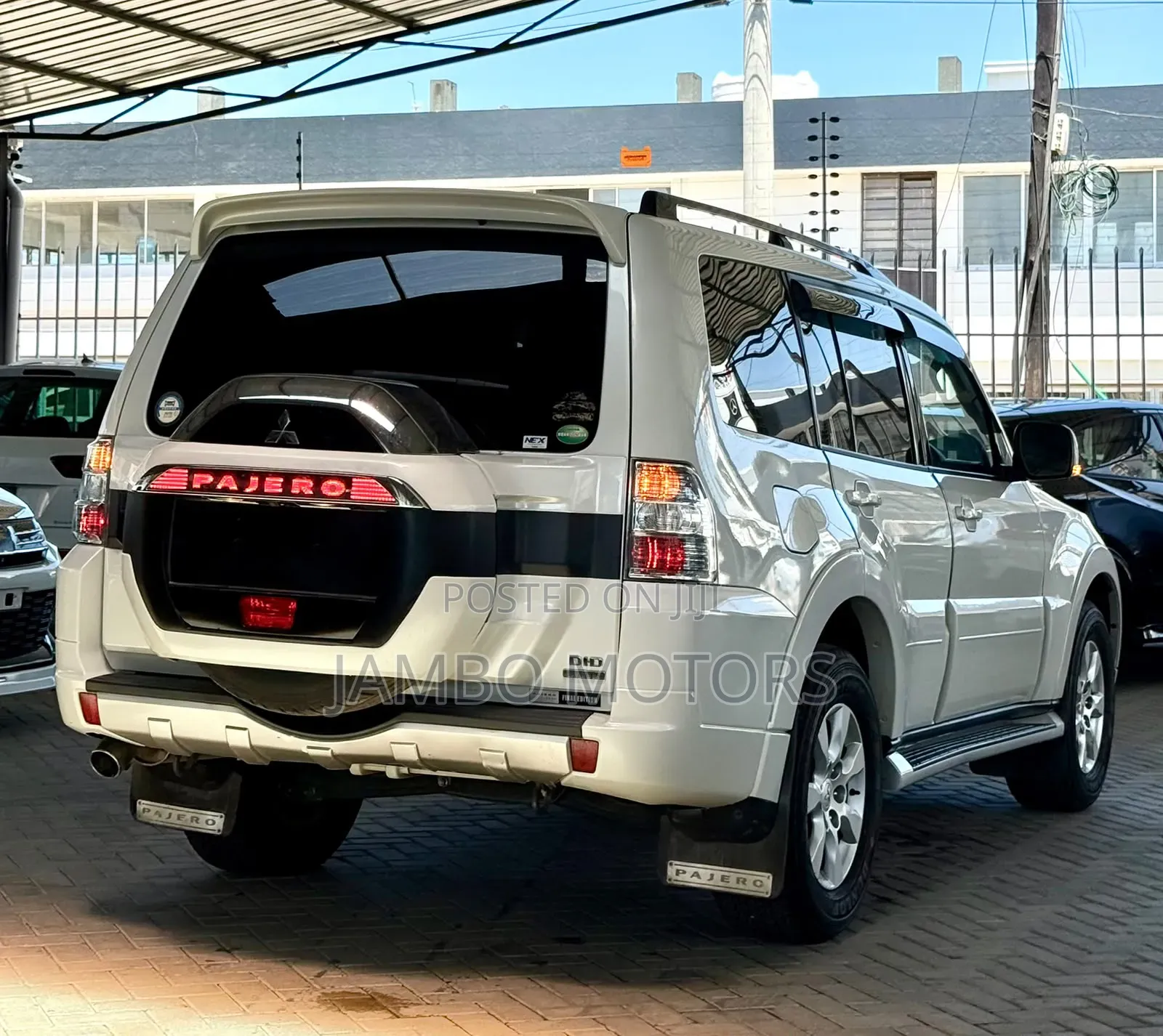 Mitsubishi Pajero V80 3.2 DI-D 2020