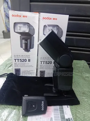 Godox TT520 II Speedlite Studio Flash Wireless Remote Trigger Kit