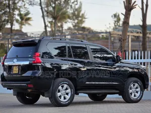 Toyota Land Cruiser Prado 2.8 2017 Black