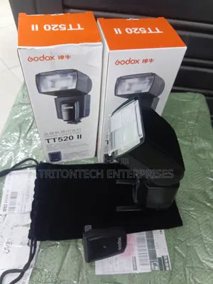 Level Up Your Lighting! 📸 Godox TT520 II Universal Wireless Flash