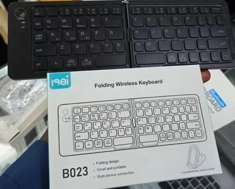 B023 Folding Wireless Keyboard 67 Keys Bluetooth Keyboard Phone Holder
