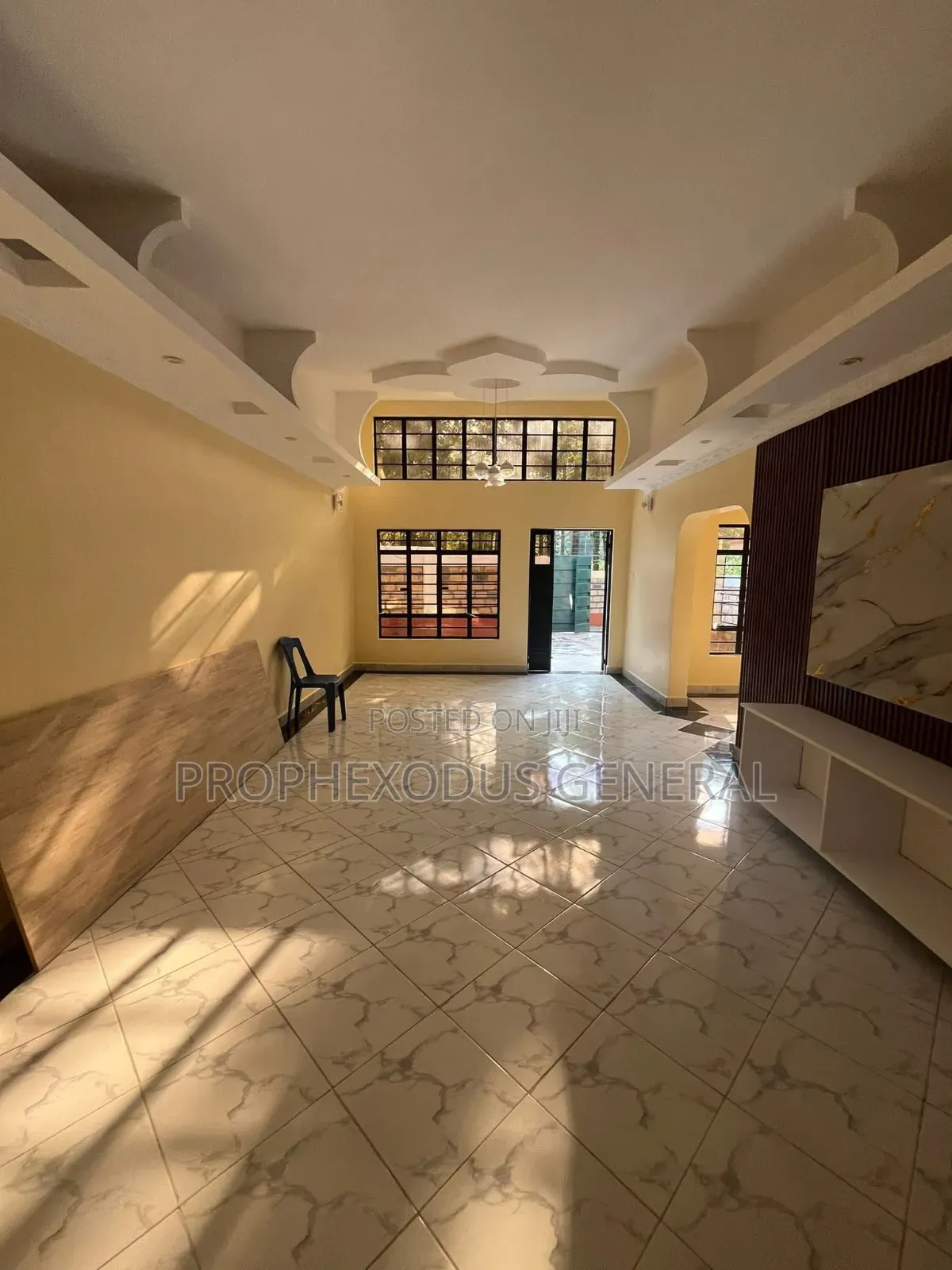 3bdrm Bungalow in Matasia for sale