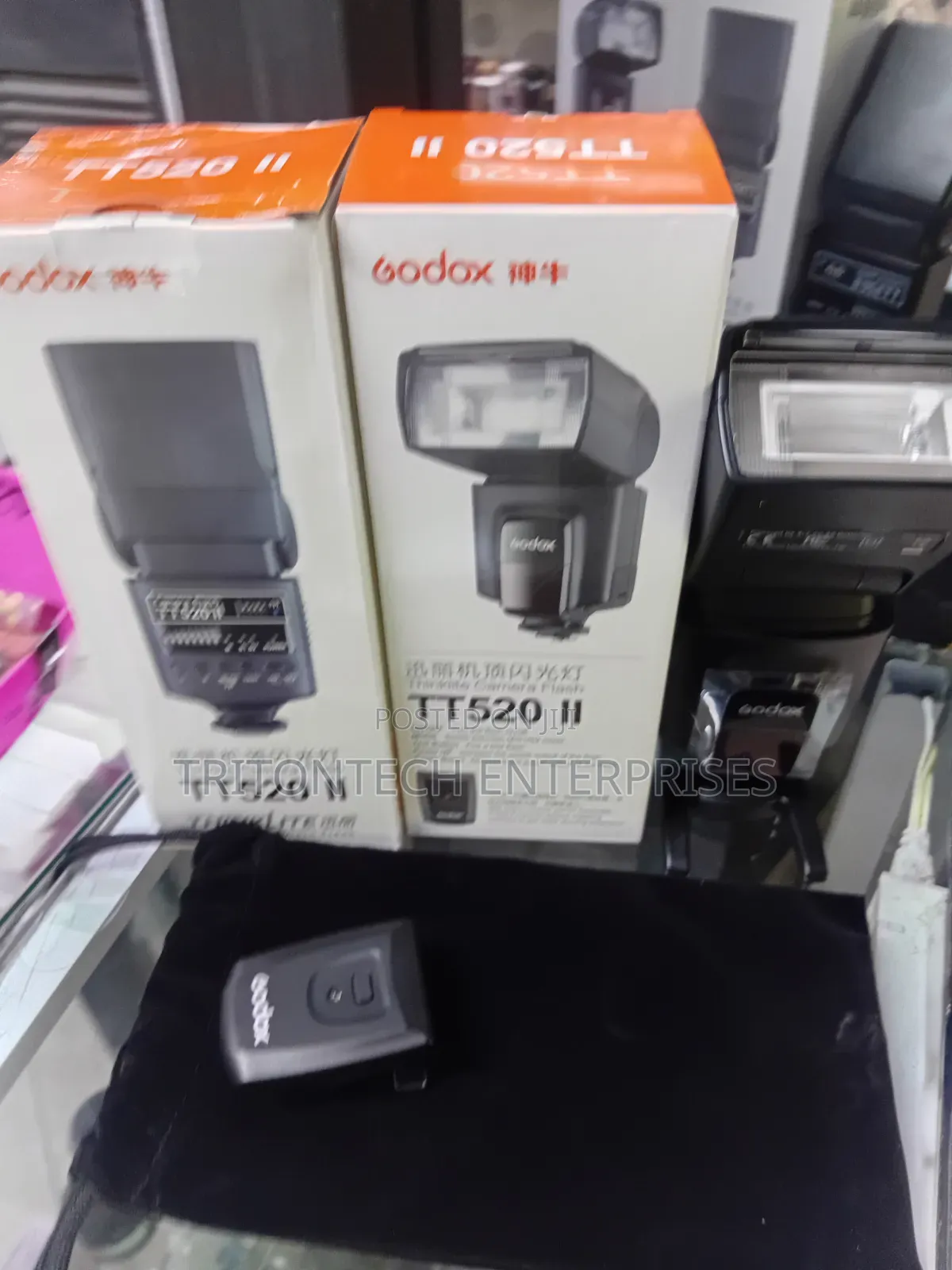 Godox TT520 II Speedlite – The Ultimate Flash for Photographers