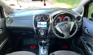 Nissan Note 2015 Maroon