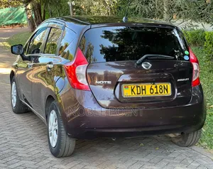 Nissan Note 2015 Maroon
