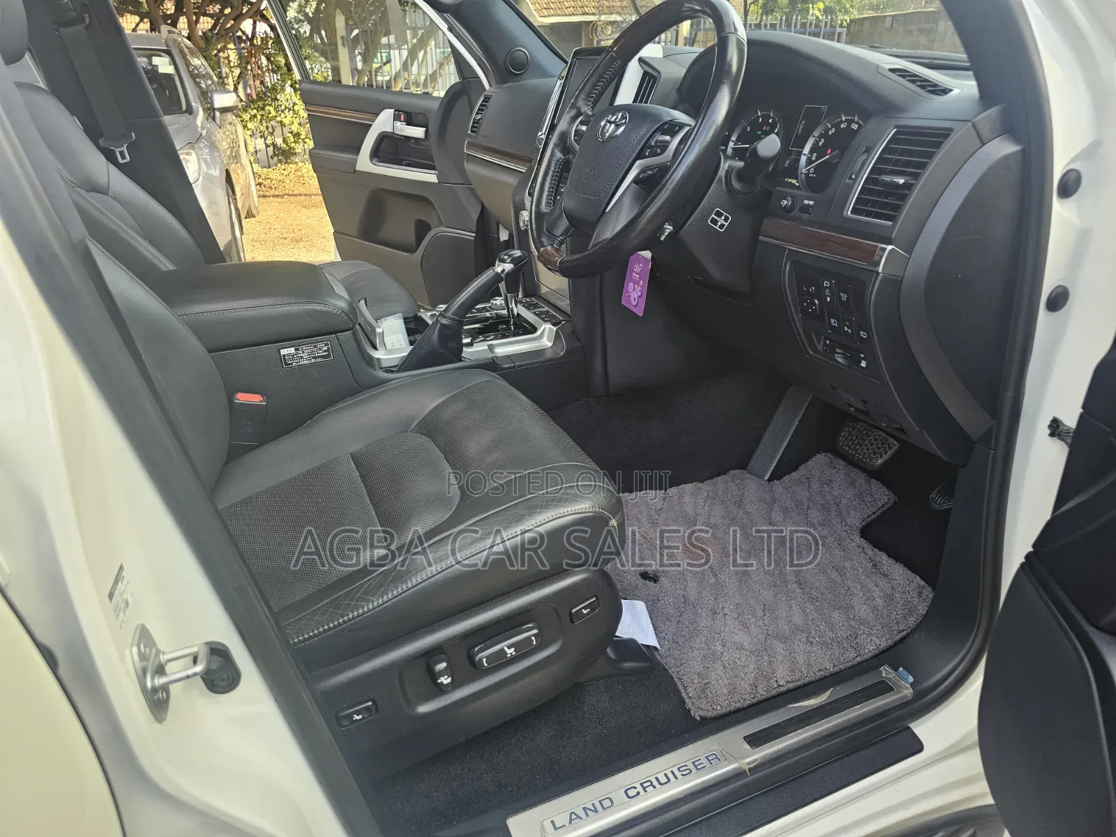 Toyota Land Cruiser 2018 Pearl