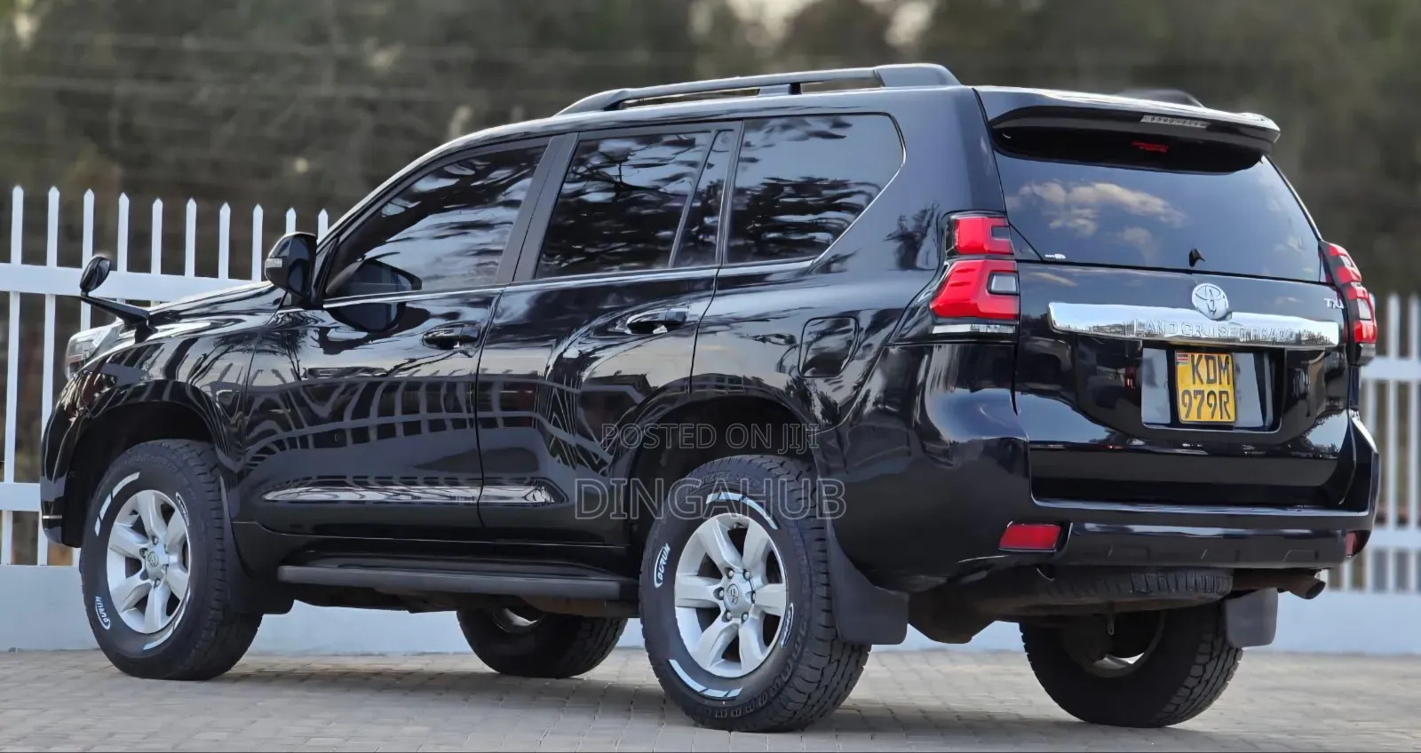 Toyota Land Cruiser Prado 2.8 2017 Black
