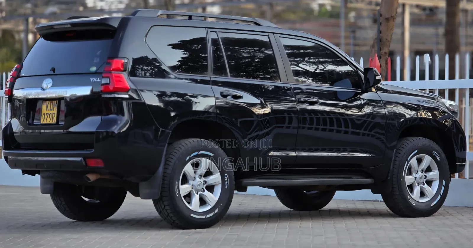 Toyota Land Cruiser Prado 2.8 2017 Black