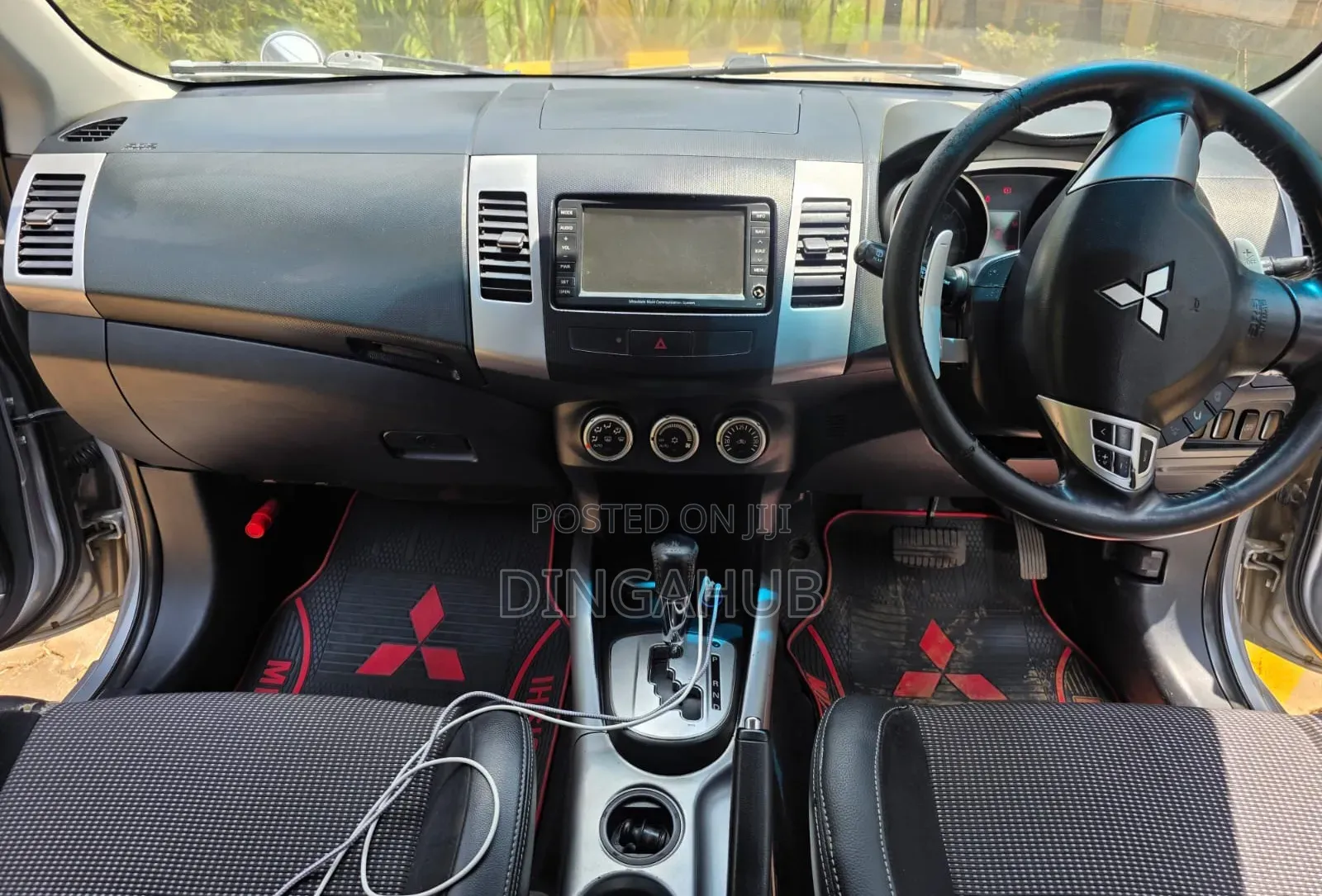 Mitsubishi Outlander 2010 Silver