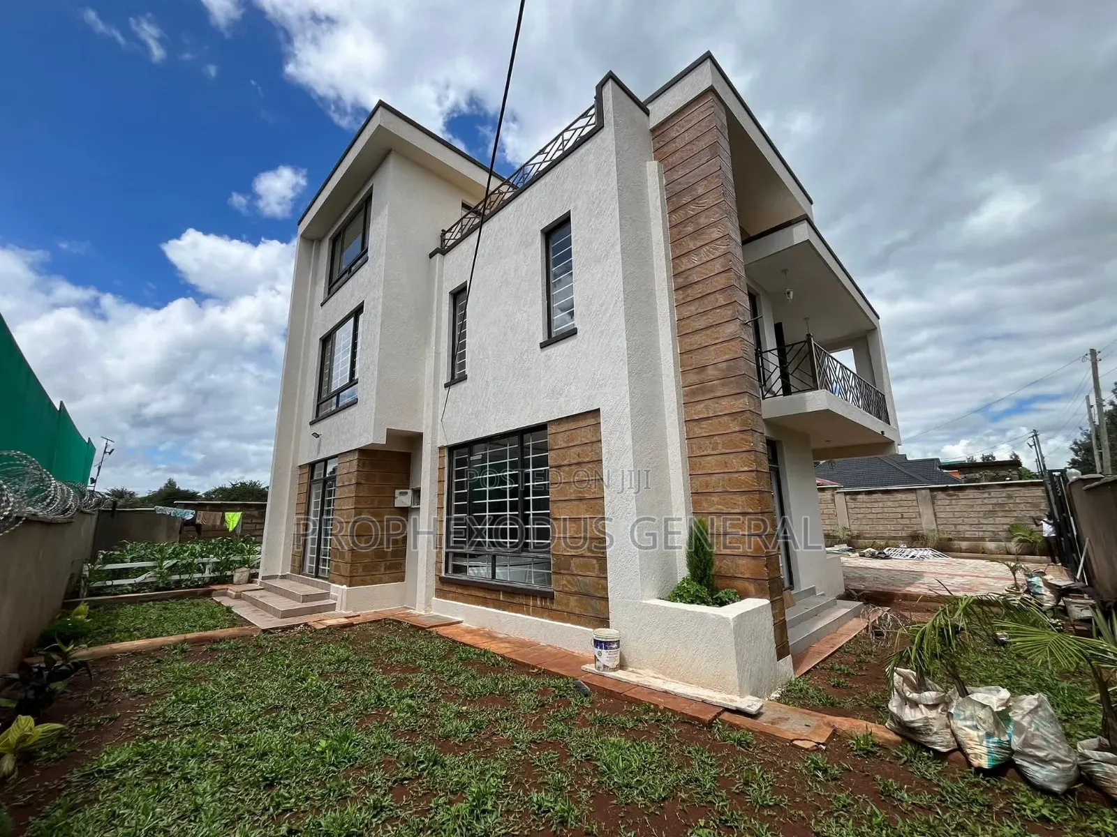 4bdrm Villa in Rimpa for sale