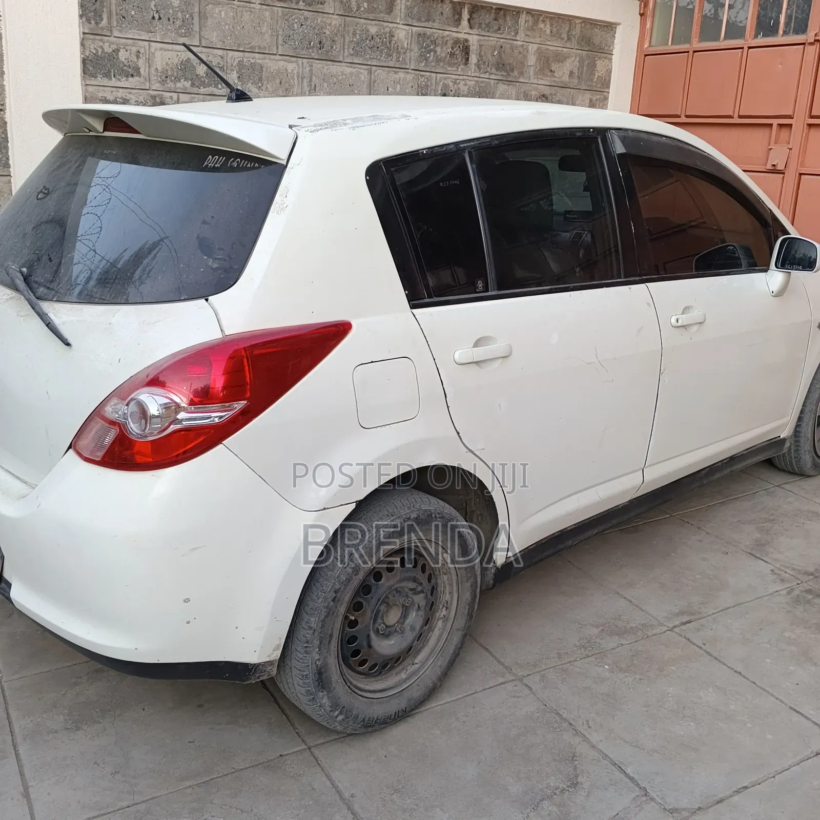 Nissan Tiida 2010 White