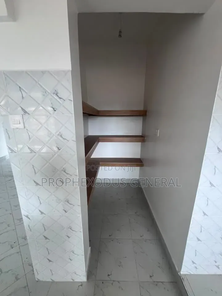 3bdrm Bungalow in Oluulua for sale