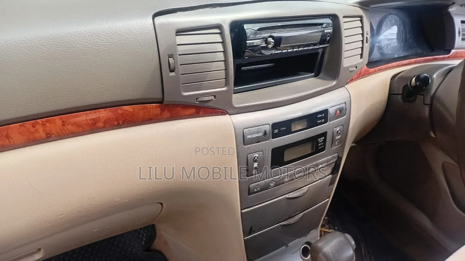 Toyota Corolla 2005 Beige