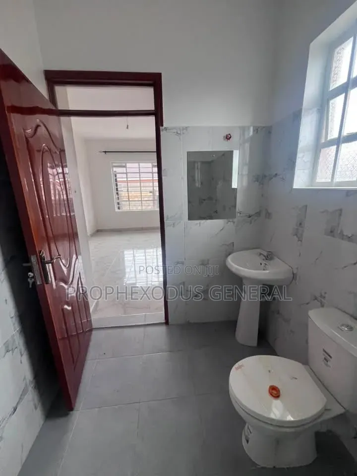 3bdrm Bungalow in Oluulua for sale