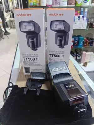 Wirelessly Controlled Brilliance: Godox TT560 II Camera Flash