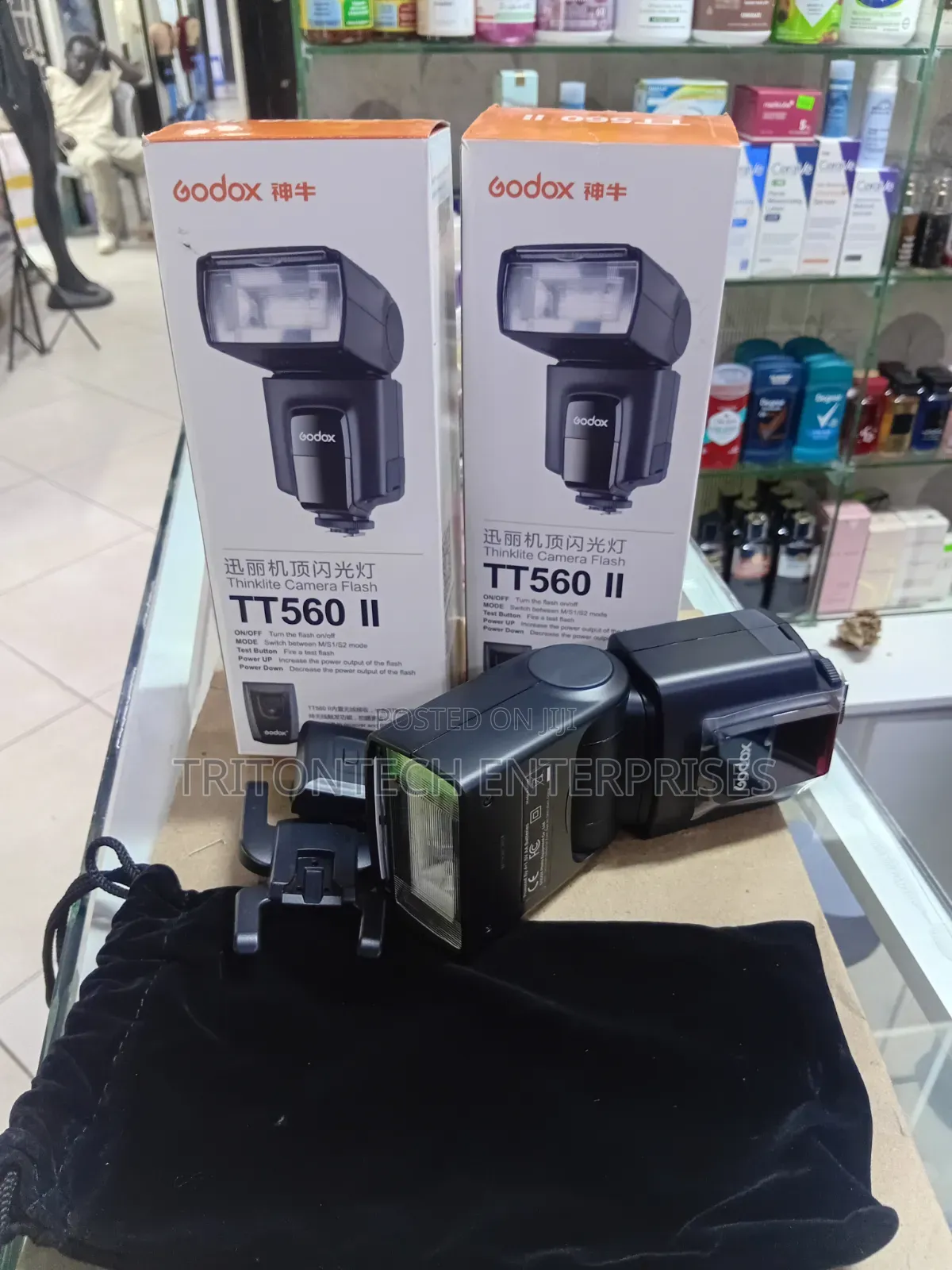 Compact Power: The Reliable Godox TT560 II Speedlite