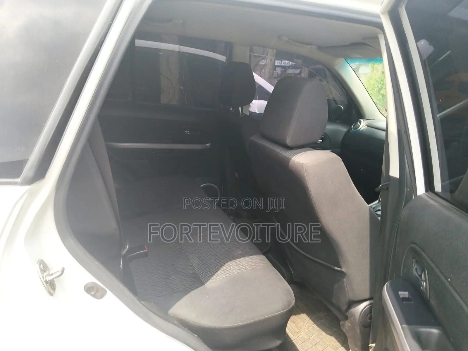 Suzuki Escudo 2013 White