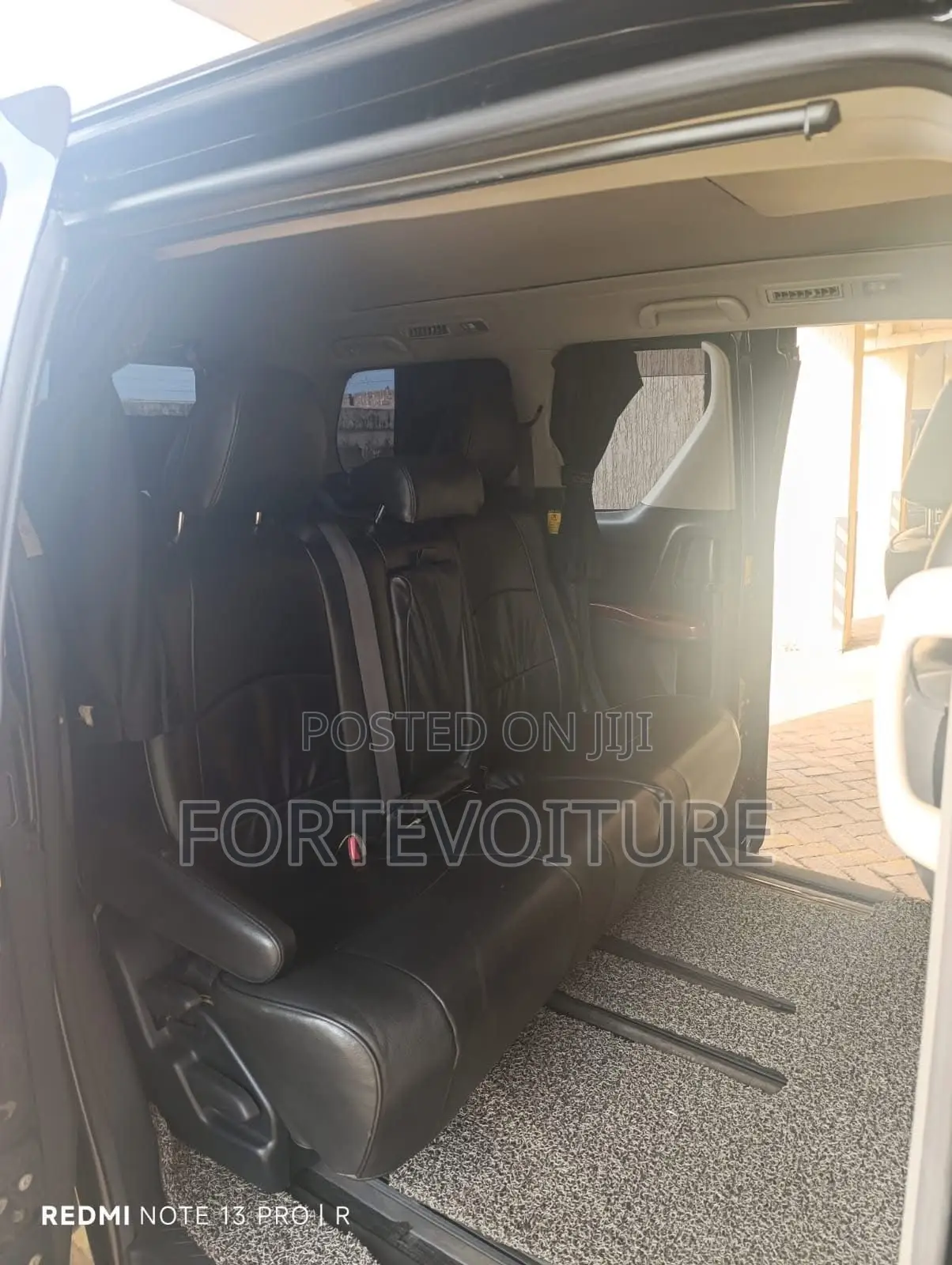 Toyota Vellfire 2010 Black