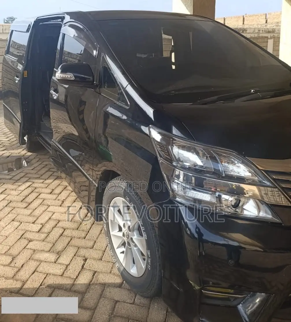 Toyota Vellfire 2010 Black