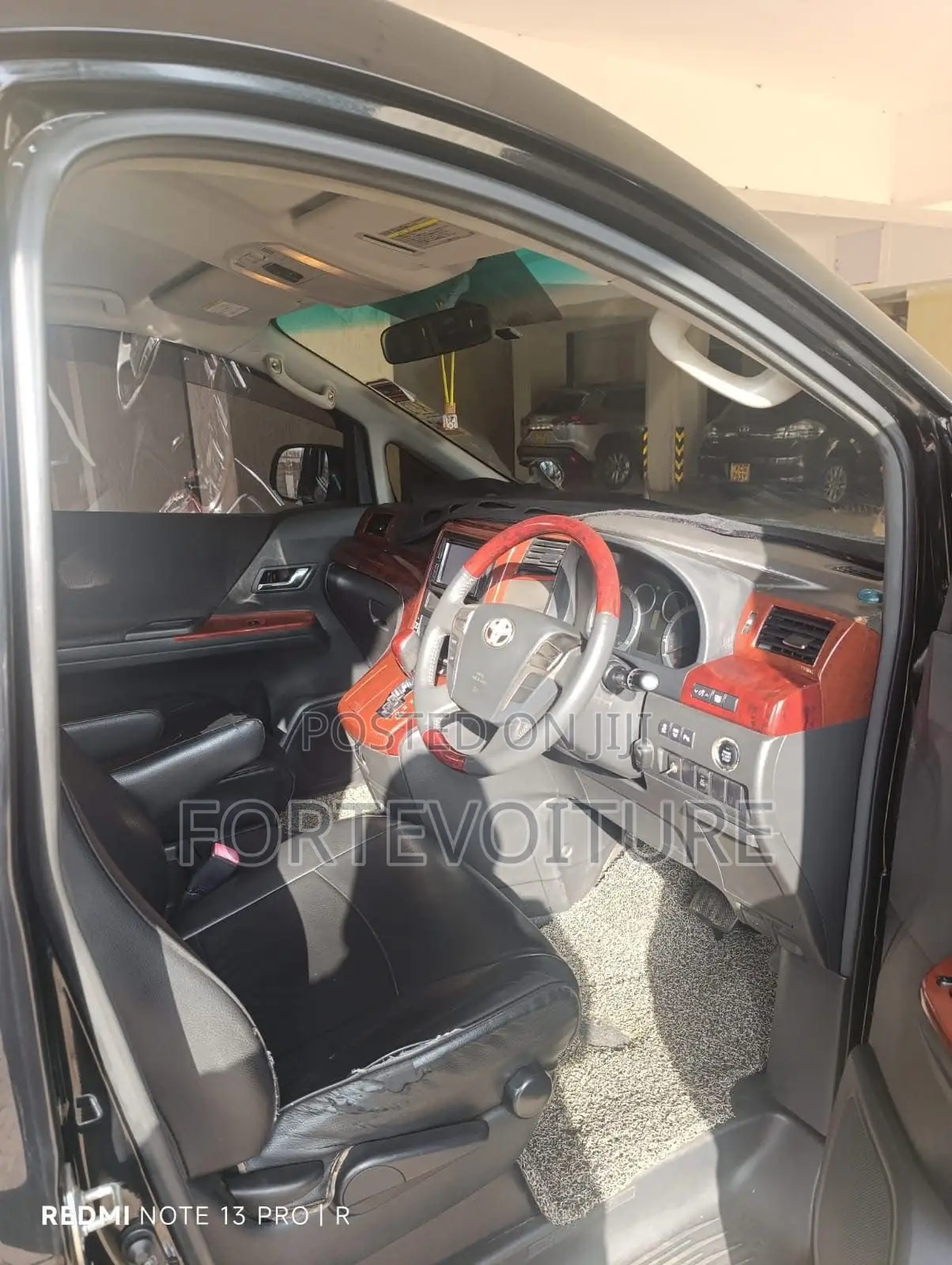 Toyota Vellfire 2010 Black