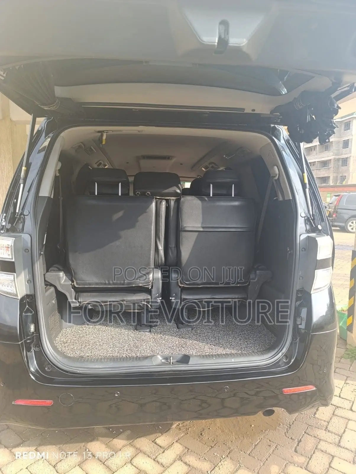 Toyota Vellfire 2010 Black
