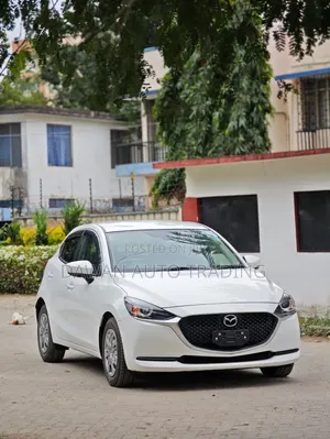 Mazda 2 2020 White