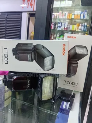 The Flash That Changed Photography Forever: Godox TT600 🤯