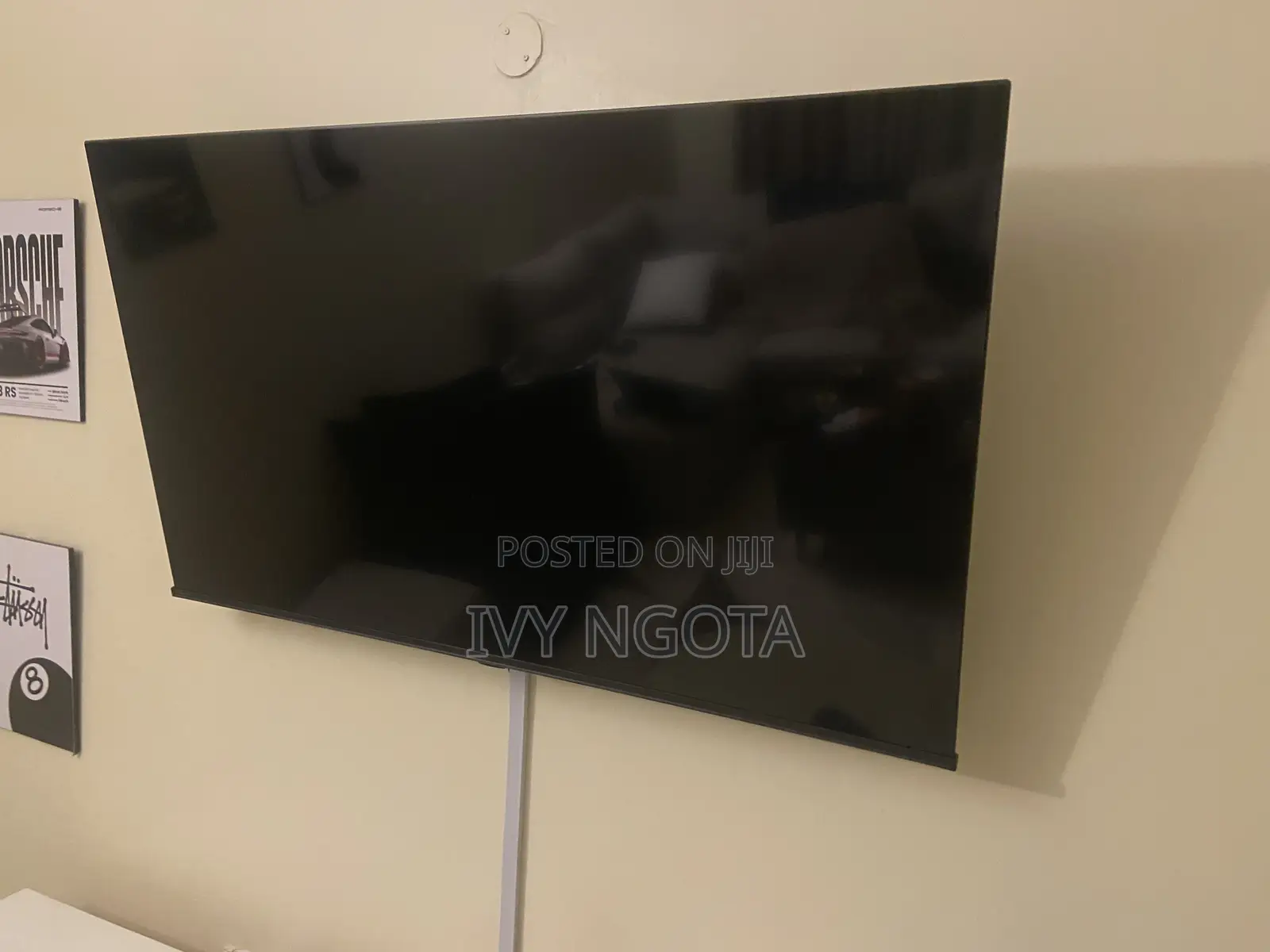 55’ Hisense Television