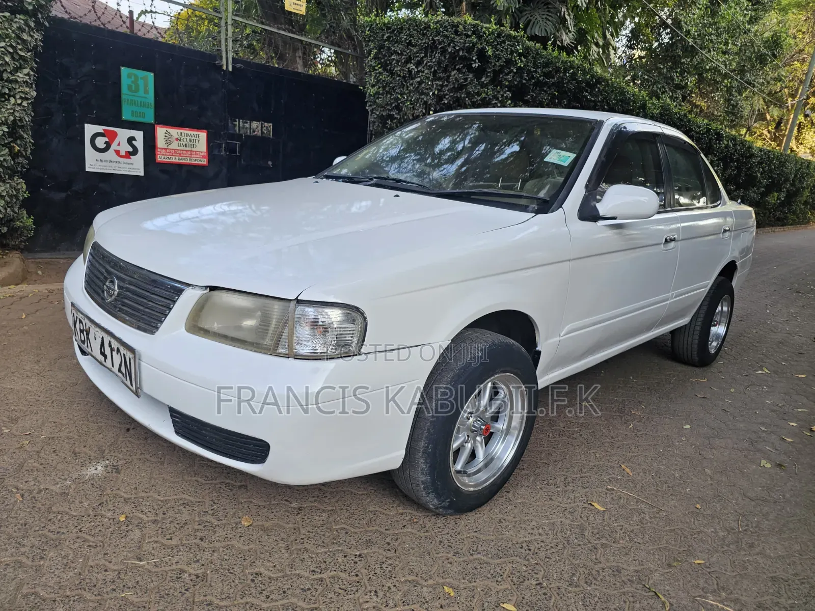 Nissan Sunny 2003 White