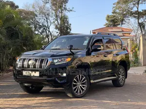 Toyota Land Cruiser Prado 2.8 2017 Black