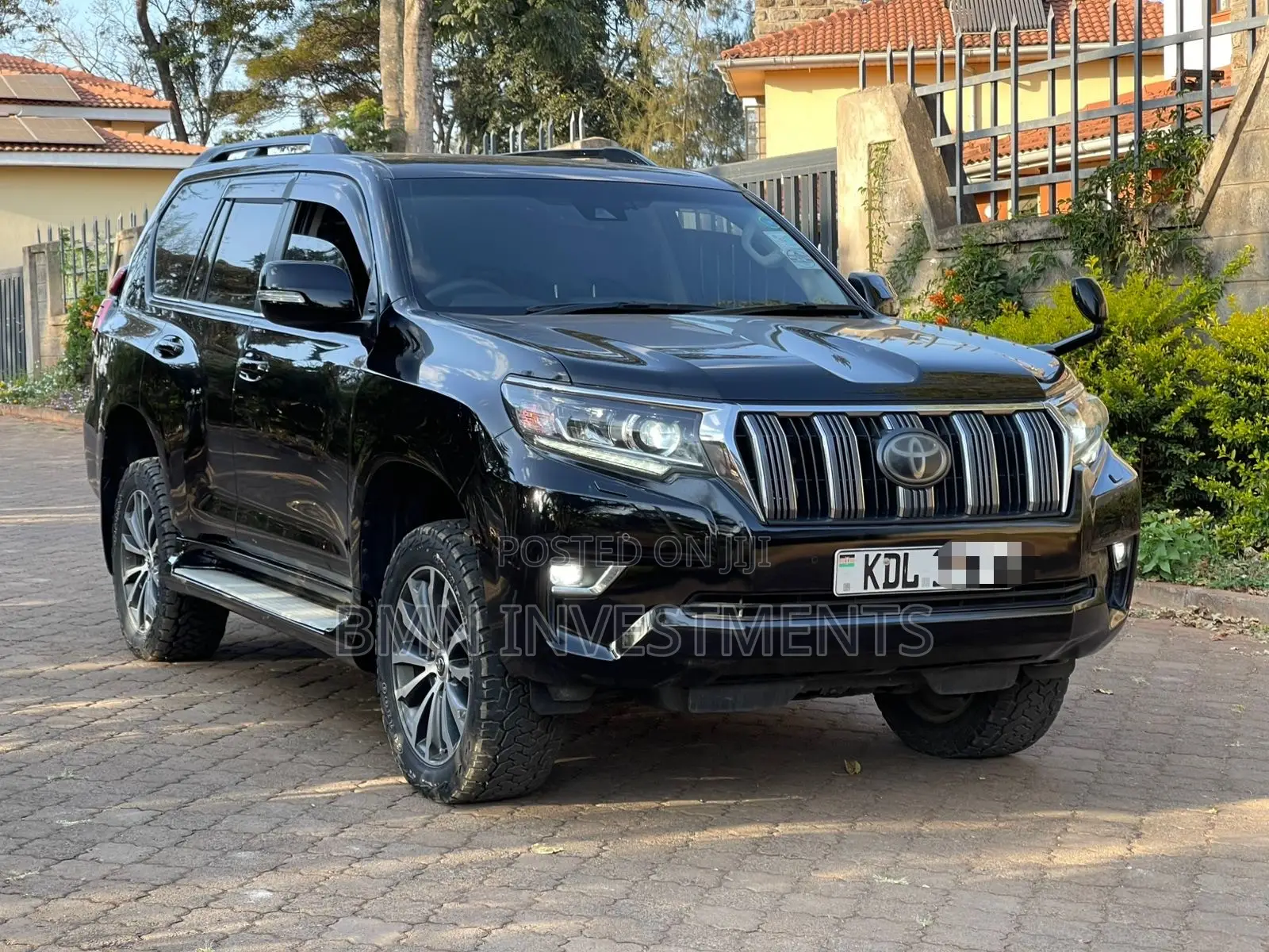 Toyota Land Cruiser Prado 2.8 2017 Black