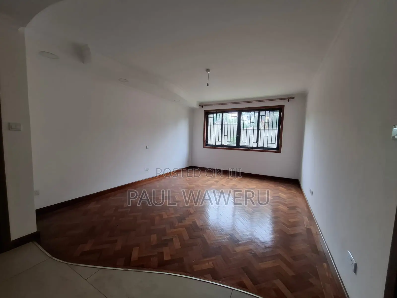 6bdrm Townhouse/Terrace in Maziwa for sale