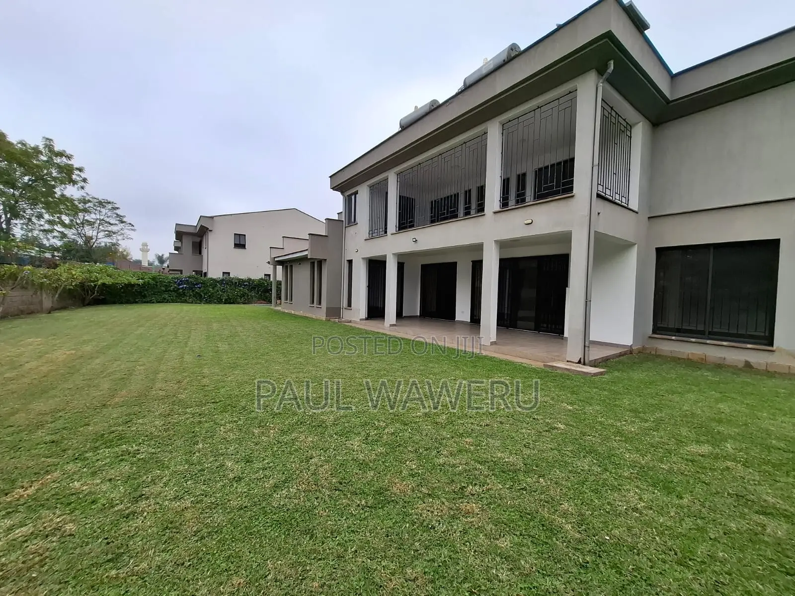 6bdrm Townhouse/Terrace in Maziwa for sale