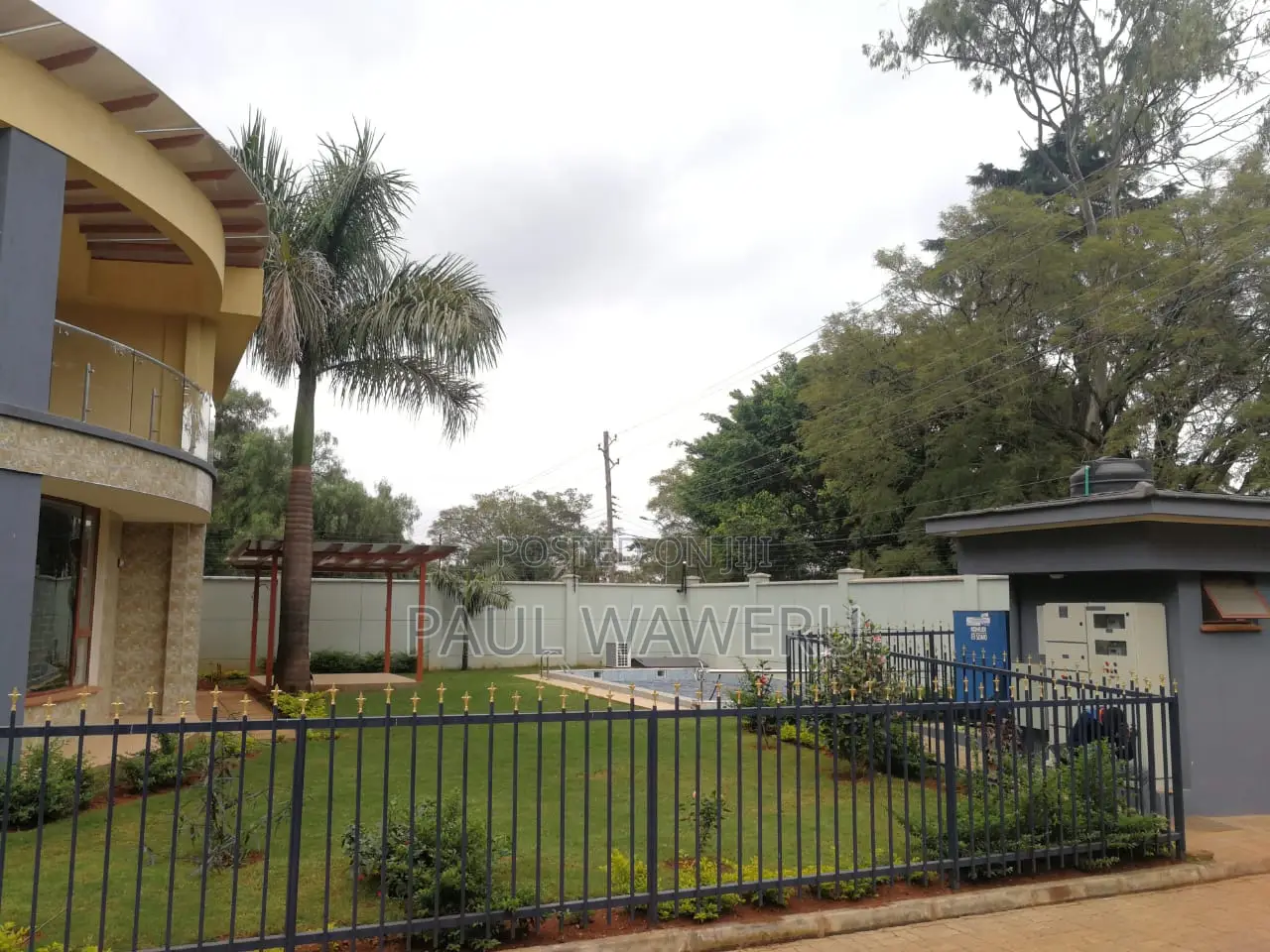 5bdrm Townhouse/Terrace in Maziwa for sale