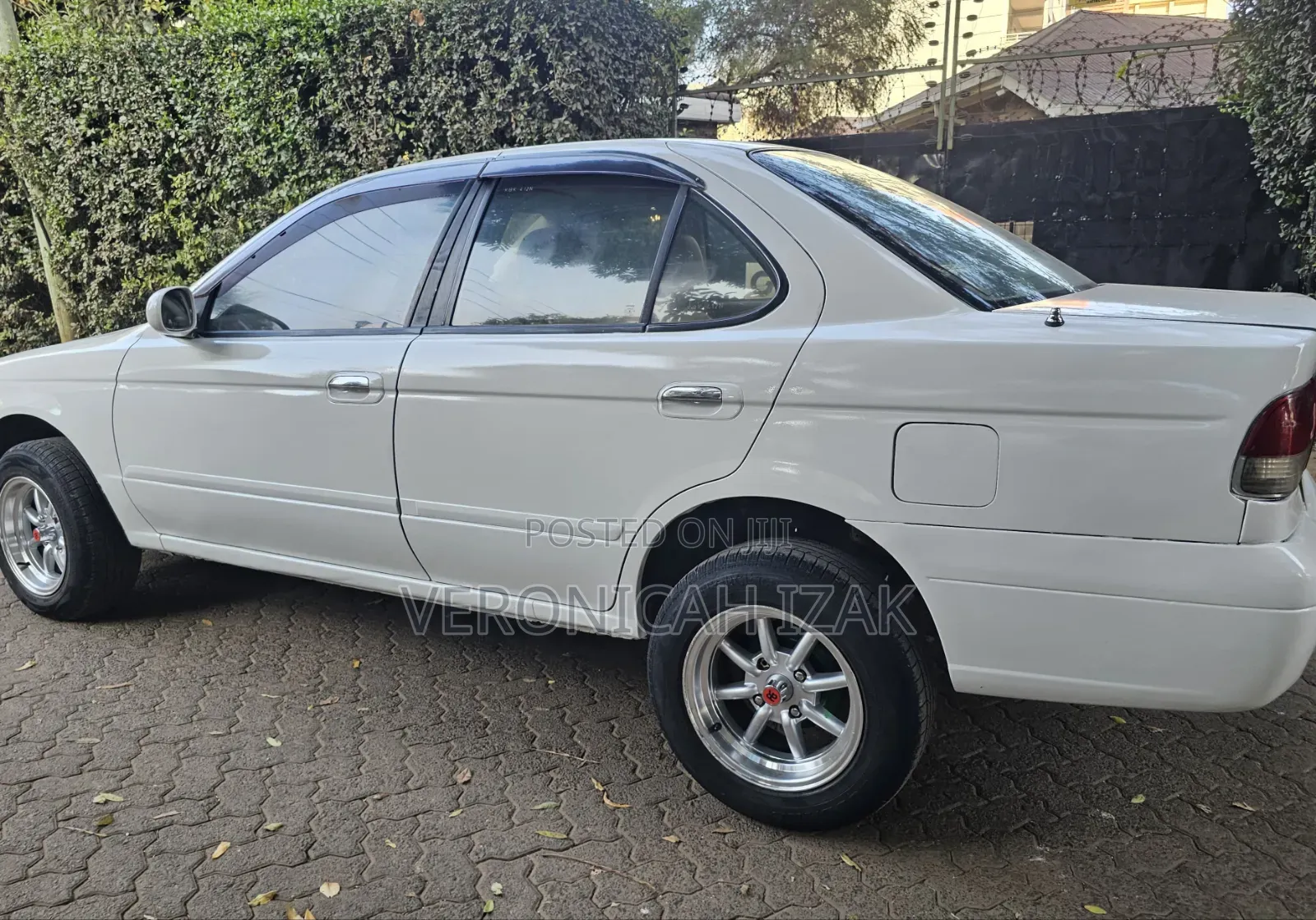 Nissan FB15 2003 White