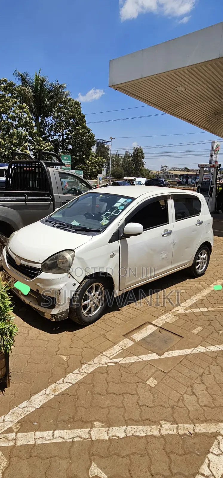 Daihatsu Mira 2014 White