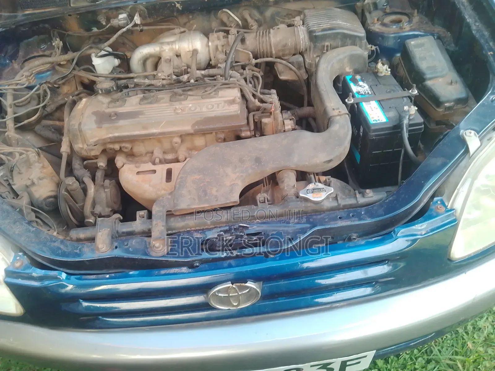 Toyota Raum 2000 Blue