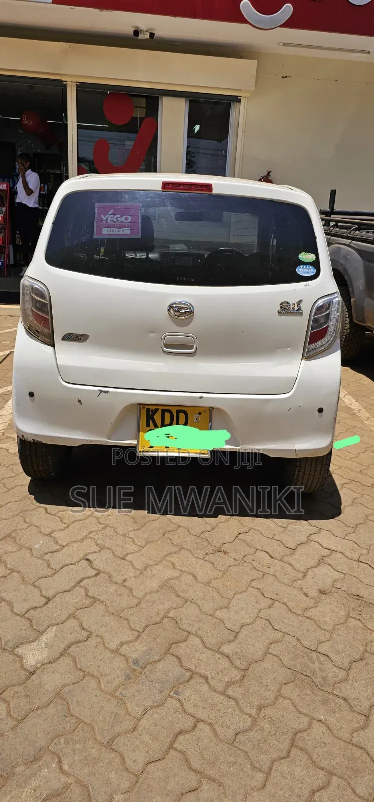 Daihatsu Mira 2014 White